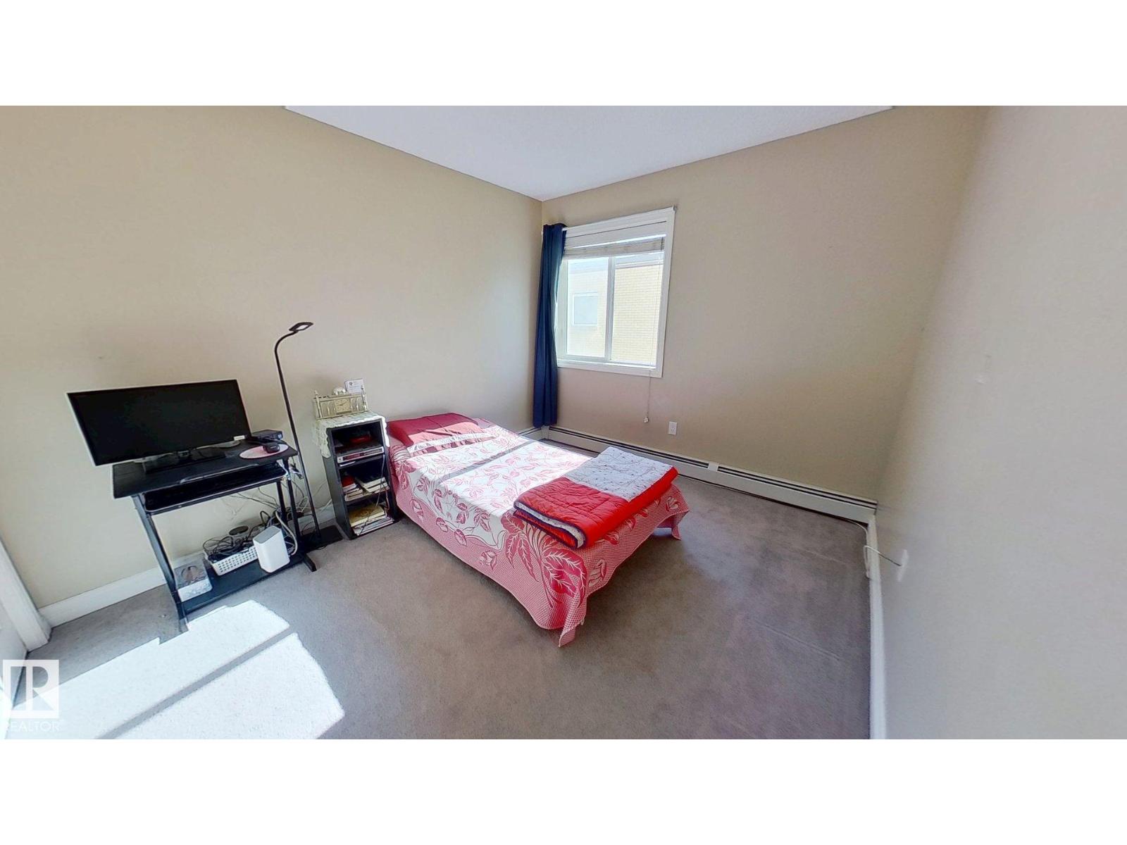 Photo 10 of 208 11446 40 Av Nw, Edmonton AB