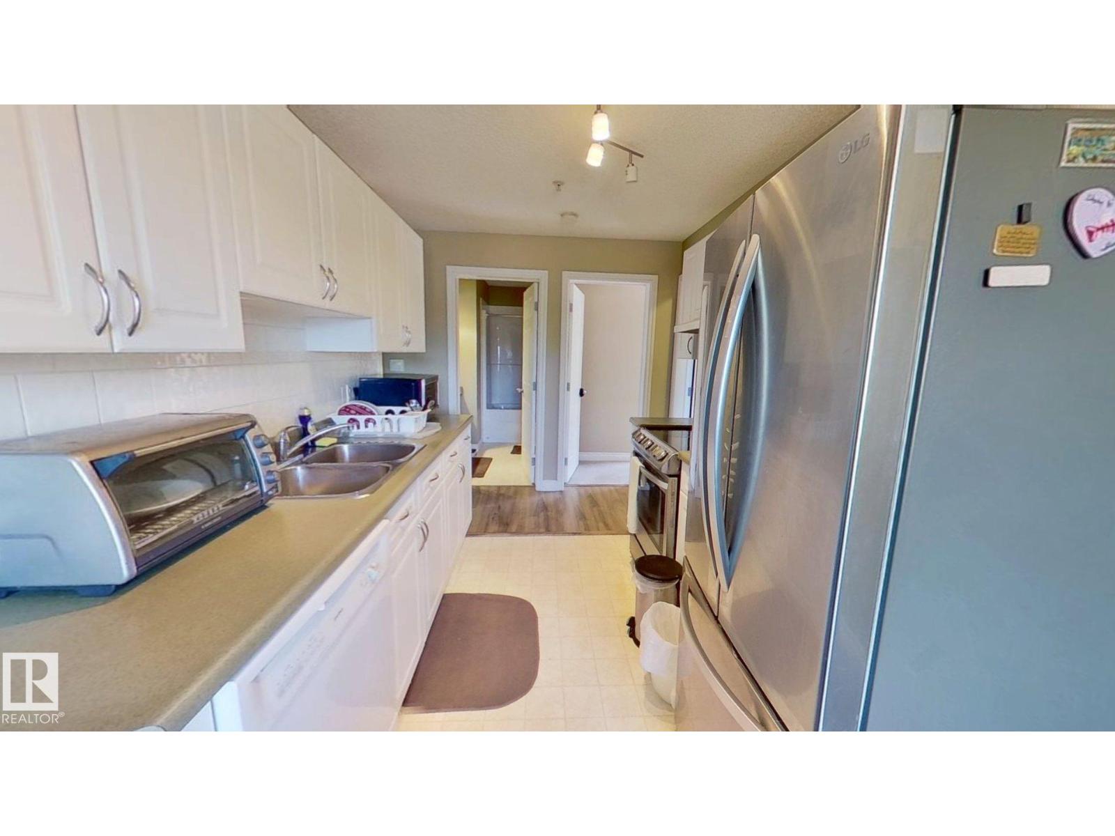 Photo 5 of 208 11446 40 Av Nw, Edmonton AB