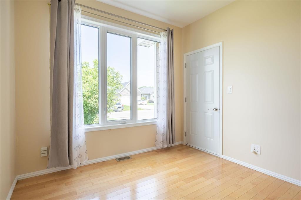 Photo 20 of 22 Grandview Drive, Steinbach MB