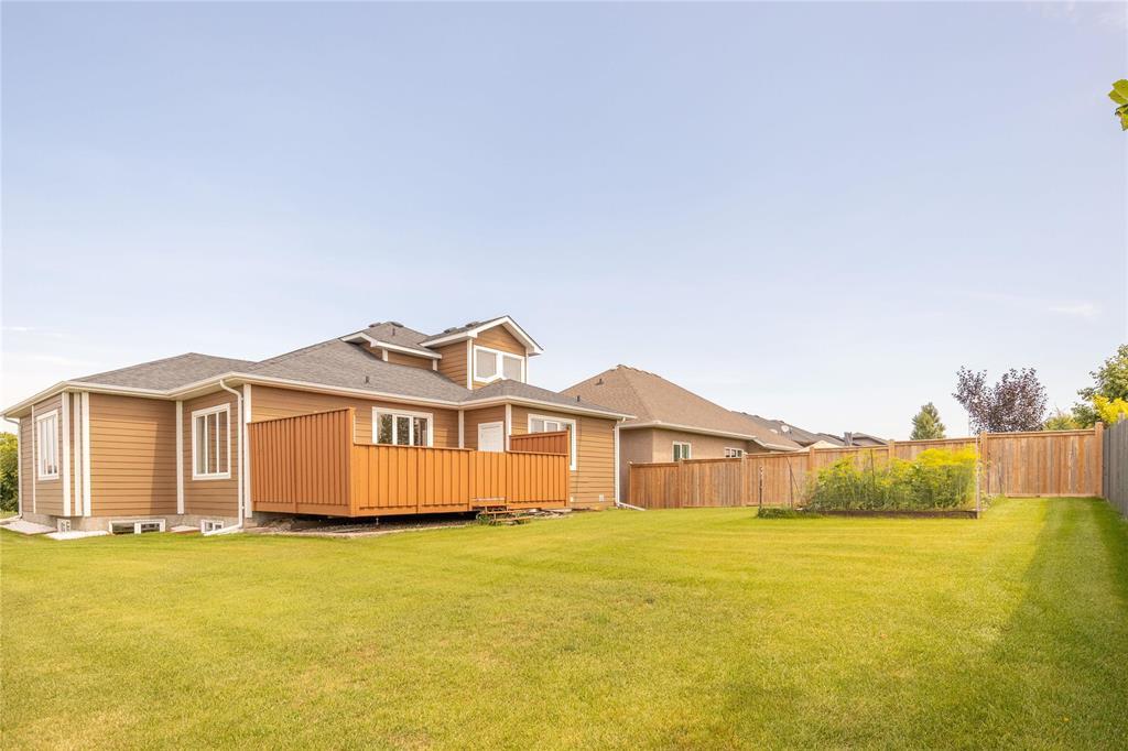 Photo 3 of 22 Grandview Drive, Steinbach MB