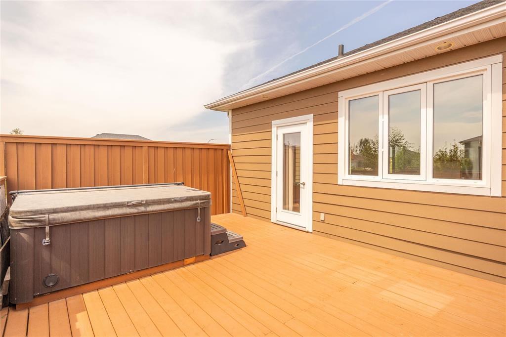 Photo 30 of 22 Grandview Drive, Steinbach MB