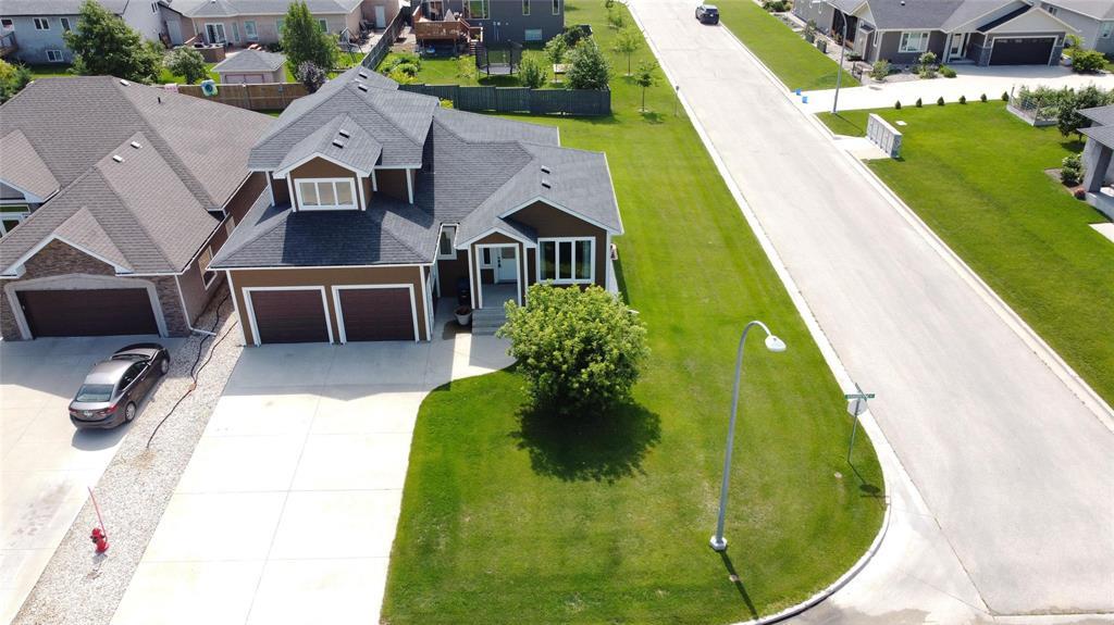 Photo 36 of 22 Grandview Drive, Steinbach MB