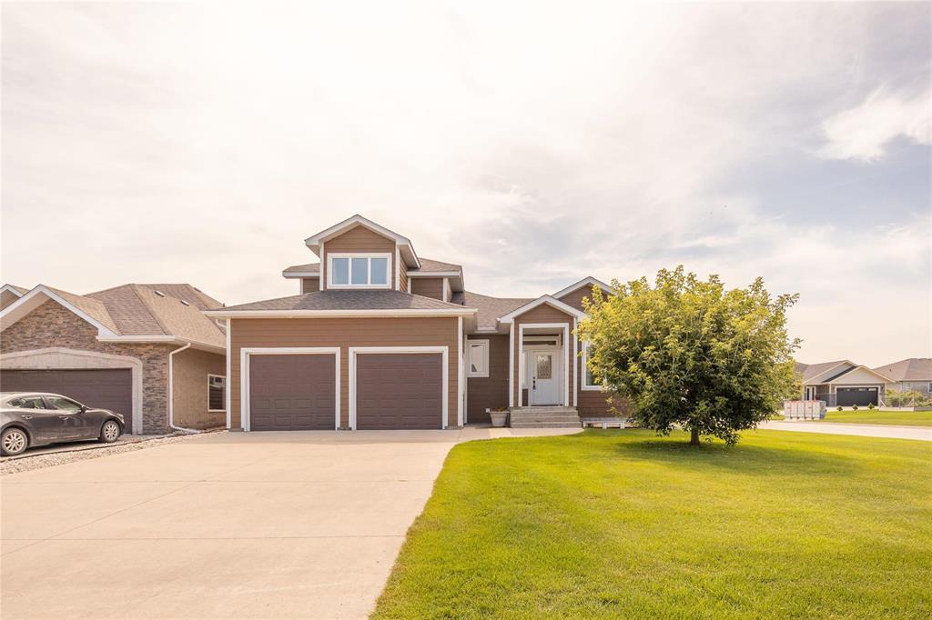Photo 37 of 22 Grandview Drive, Steinbach MB