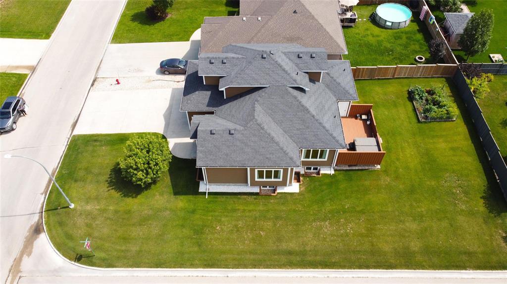 Photo 5 of 22 Grandview Drive, Steinbach MB