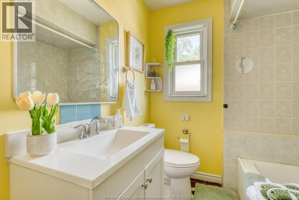 Photo 13 of 3277 Dominion, Windsor ON