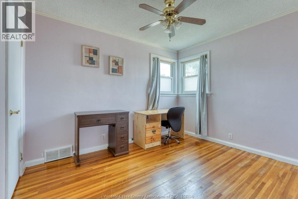 Photo 8 of 3277 Dominion, Windsor ON