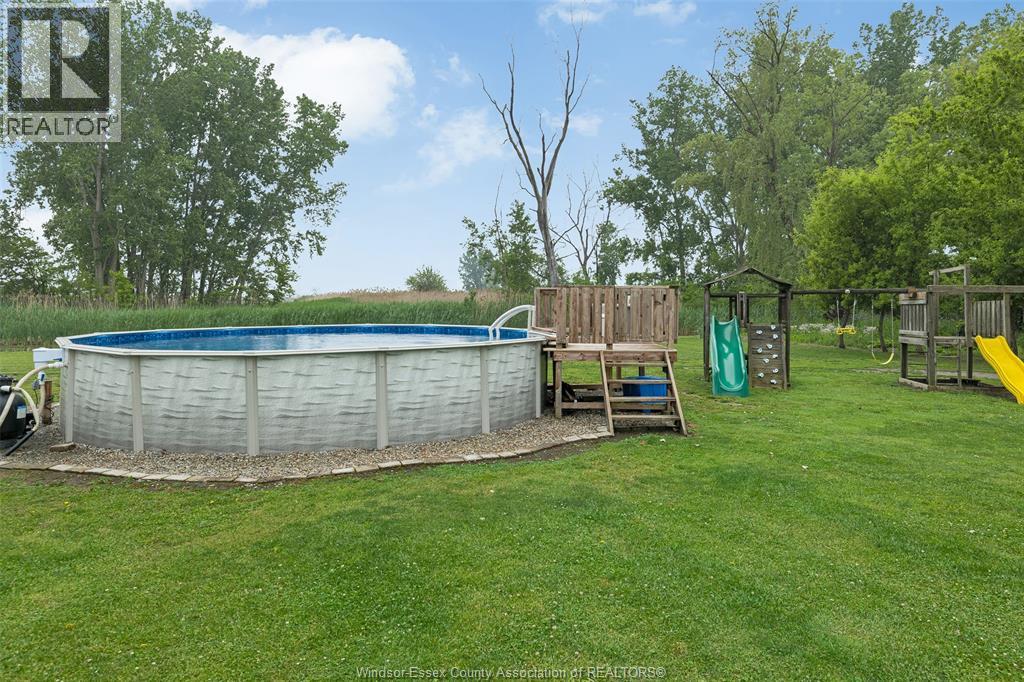 Photo 11 of 9556 Malden Rd, Amherstburg ON