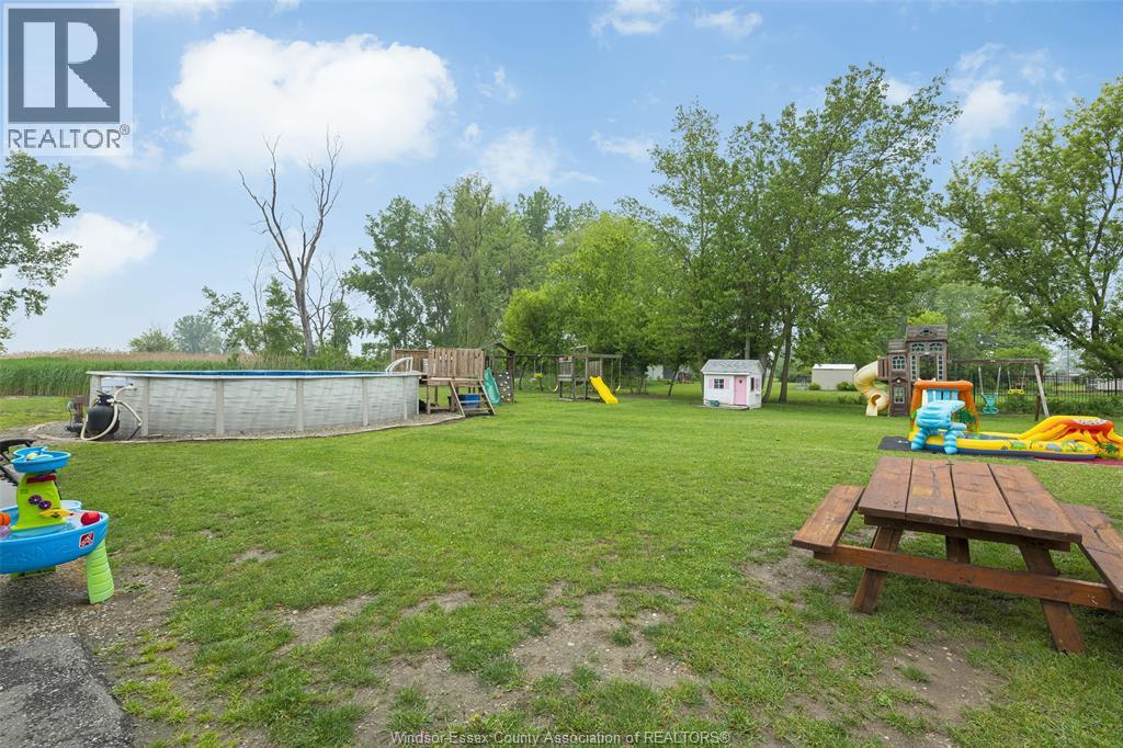 Photo 18 of 9556 Malden Rd, Amherstburg ON