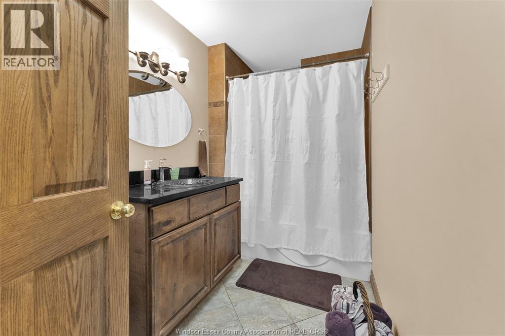 Photo 31 of 9556 Malden Rd, Amherstburg ON