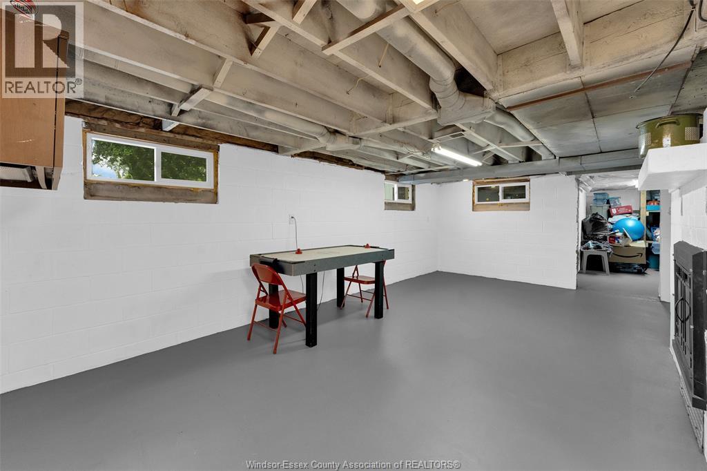 Photo 33 of 9556 Malden Rd, Amherstburg ON
