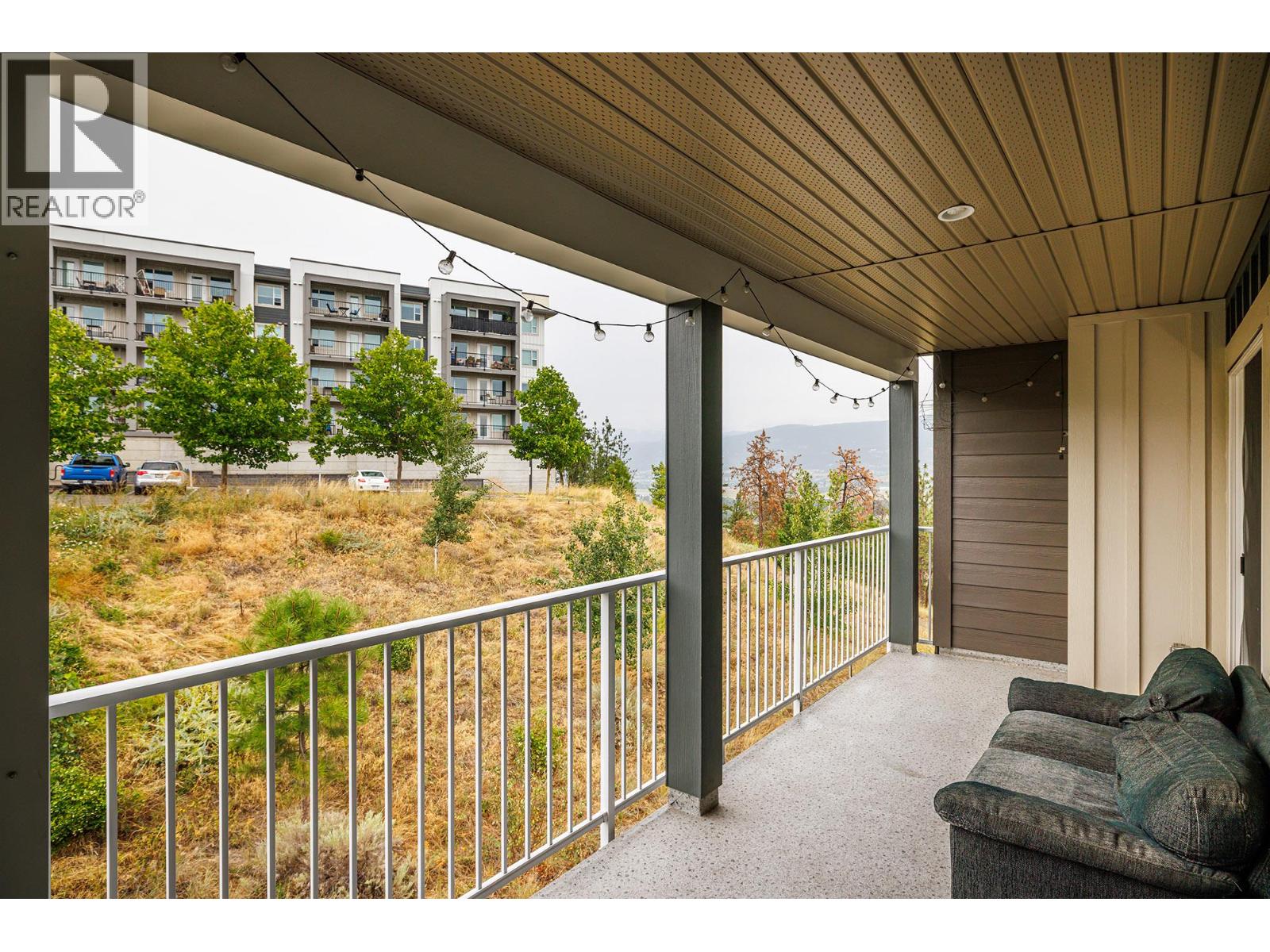 Photo 6 of 725 Academy Way Unit Ph 18, Kelowna BC