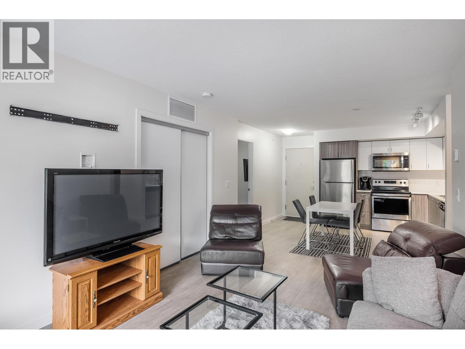 Photo 11 of 725 Academy Way Unit Ph 18, Kelowna BC