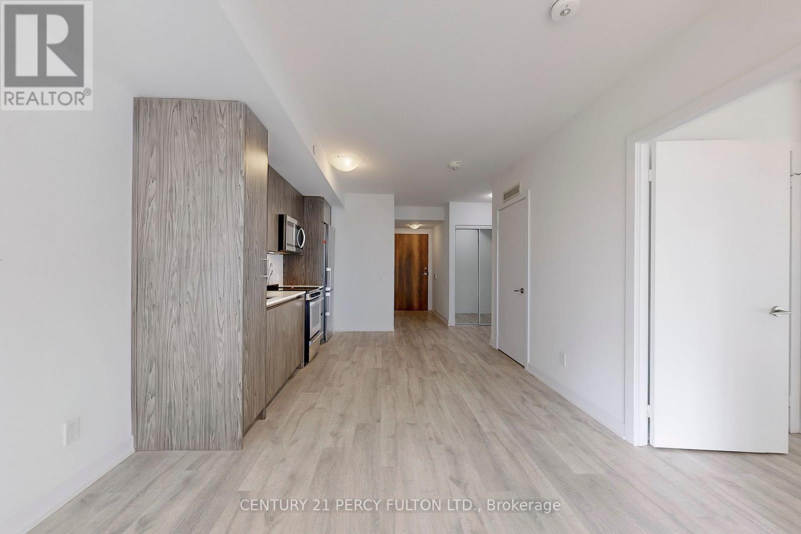Photo 13 of 313 251 Manitoba Street, Toronto ON