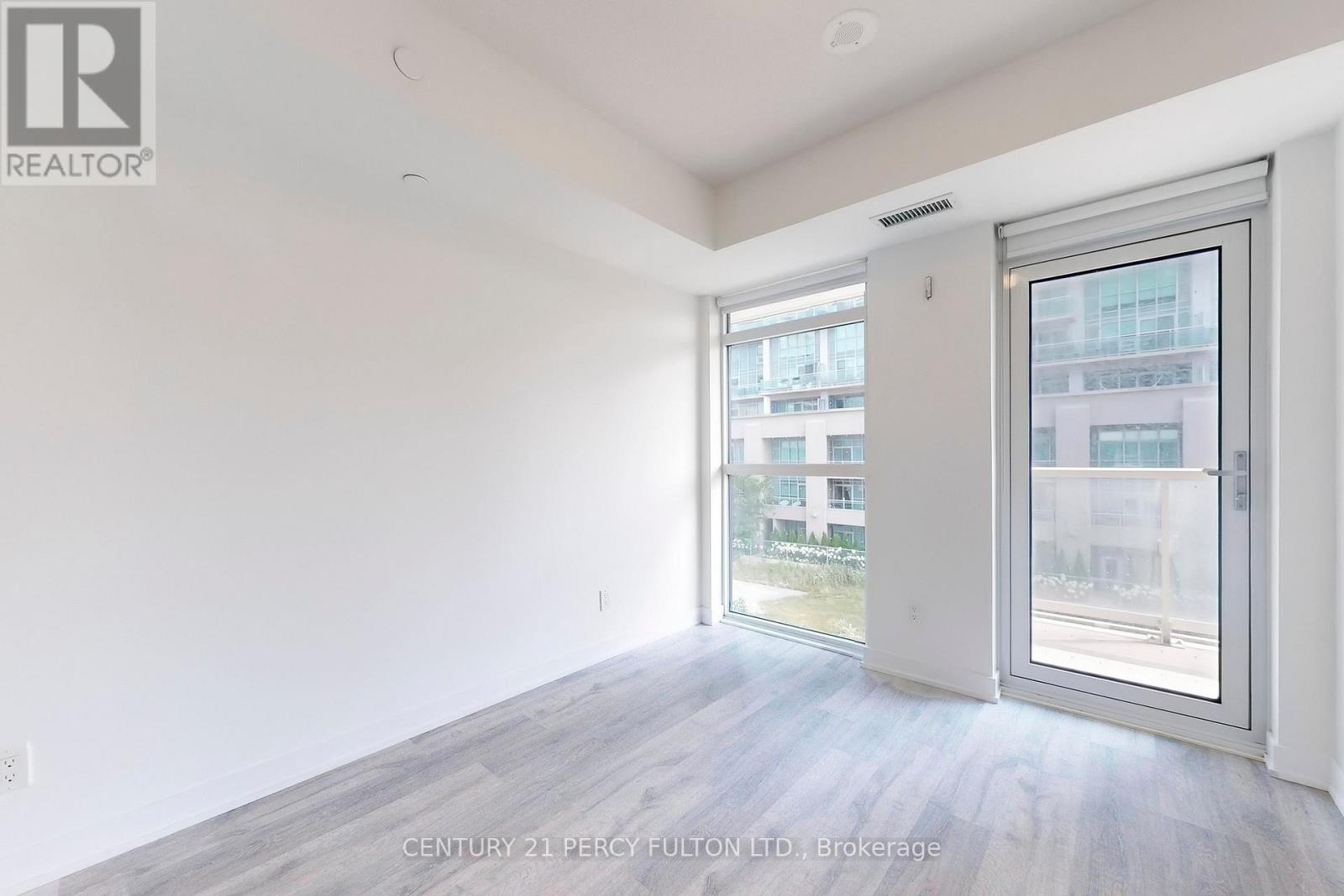 Photo 7 of 313 251 Manitoba Street, Toronto ON