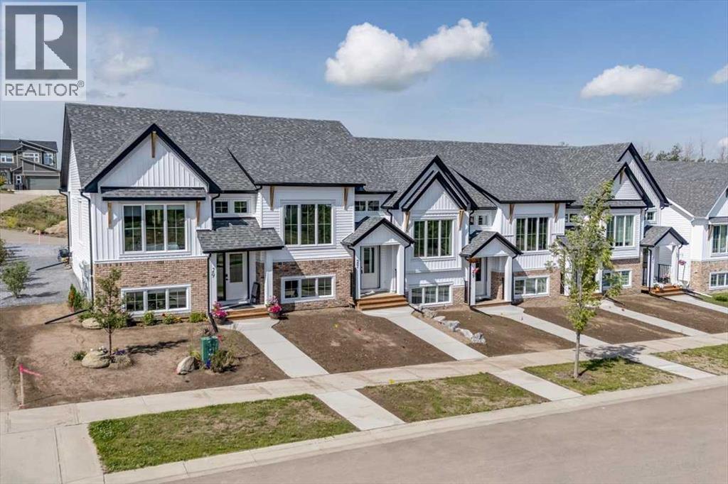 Photo 10 of 27 Station Drive, Sylvan Lake AB
