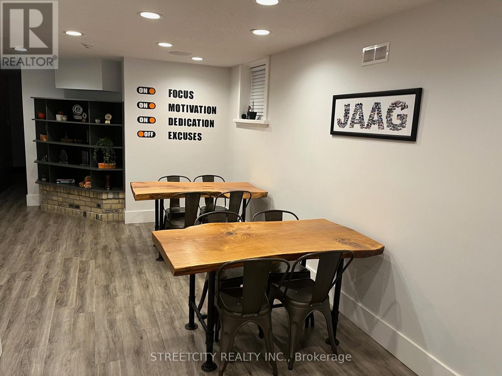 Photo 1 of 16 440 Wellington Street, London East ON