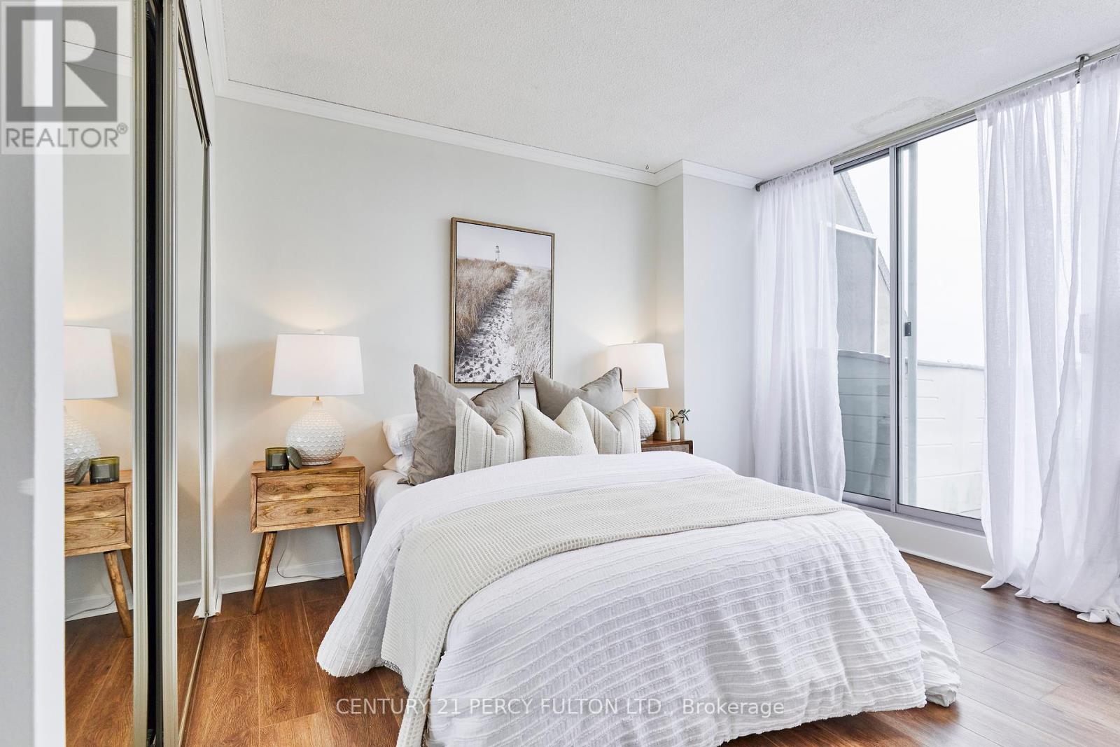 Photo 24 of Ph 12 55 William Street E, Oshawa ON