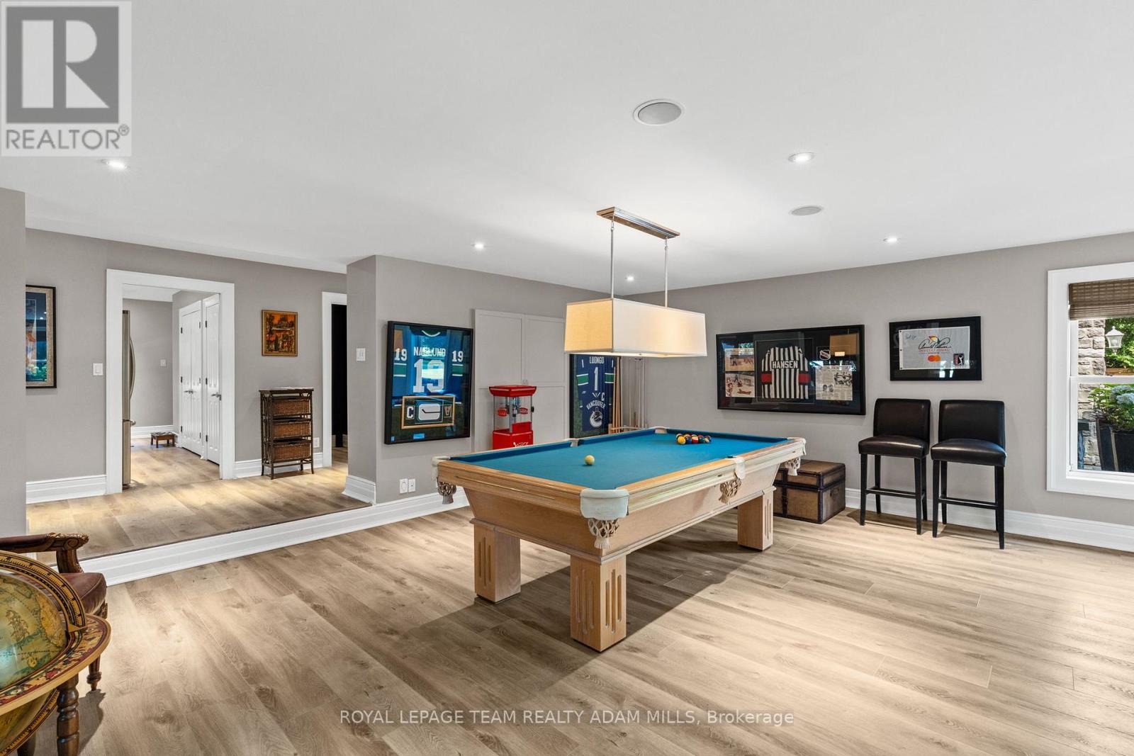 Photo 12 of 2330 Summerside Drive, Ottawa ON