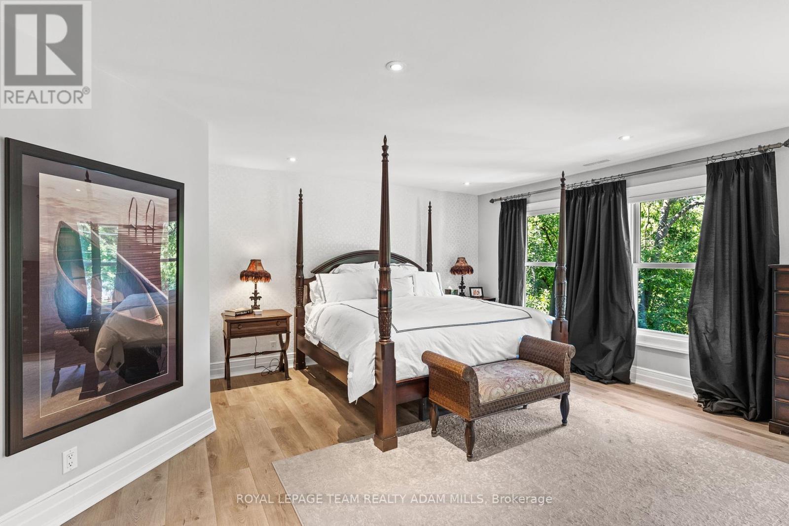 Photo 13 of 2330 Summerside Drive, Ottawa ON