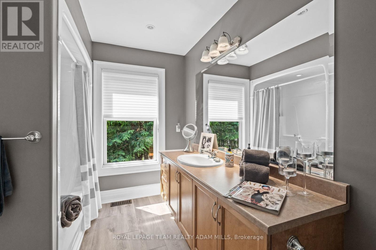 Photo 4 of 2330 Summerside Drive, Ottawa ON