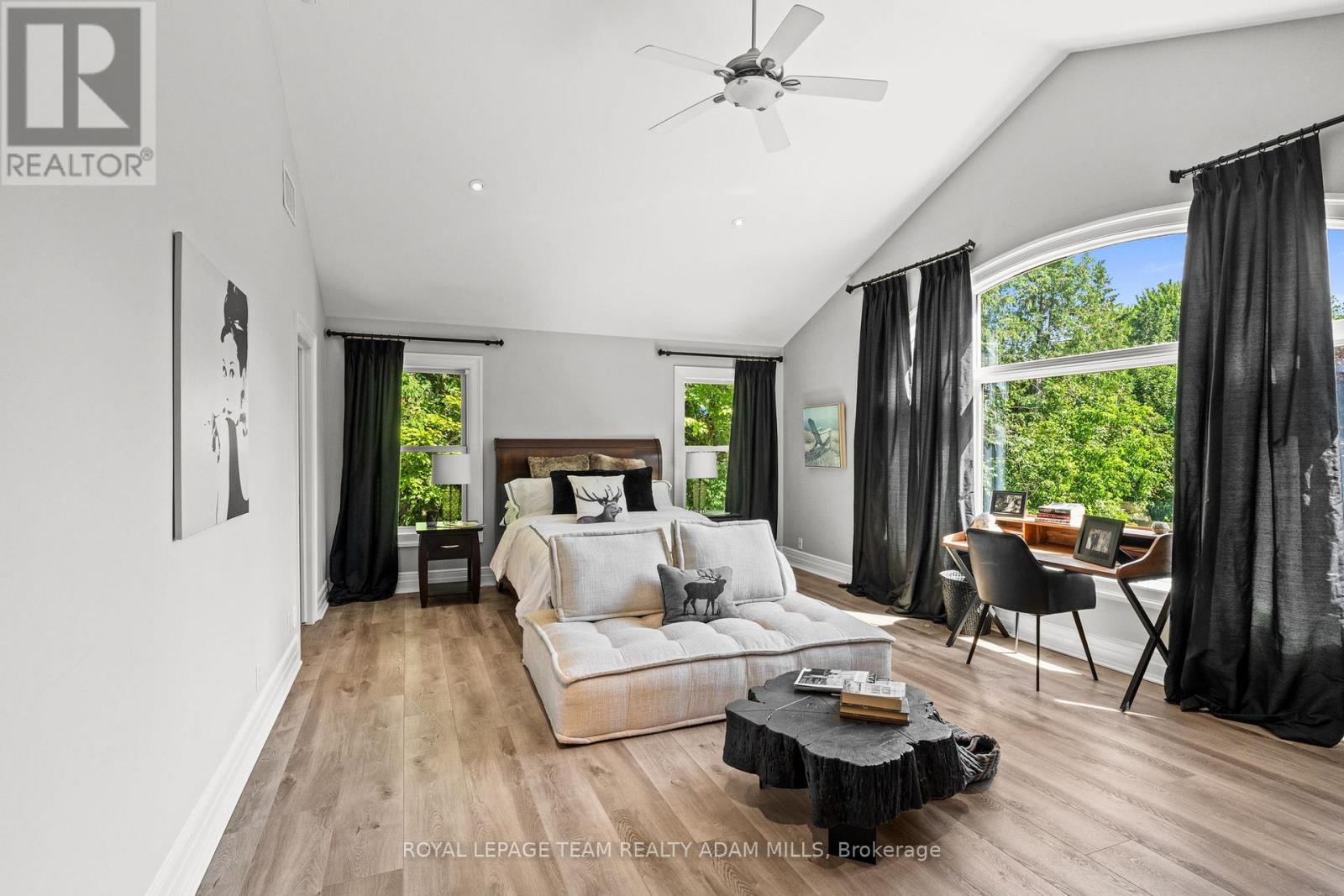 Photo 33 of 2330 Summerside Drive, Ottawa ON