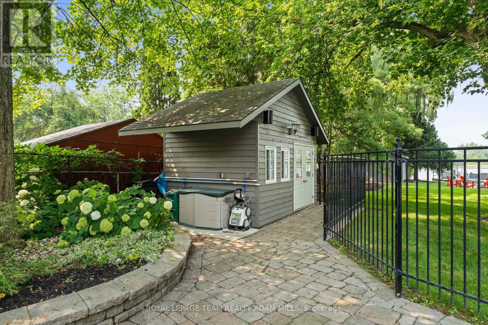 Photo 29 of 2330 Summerside Drive, Ottawa ON
