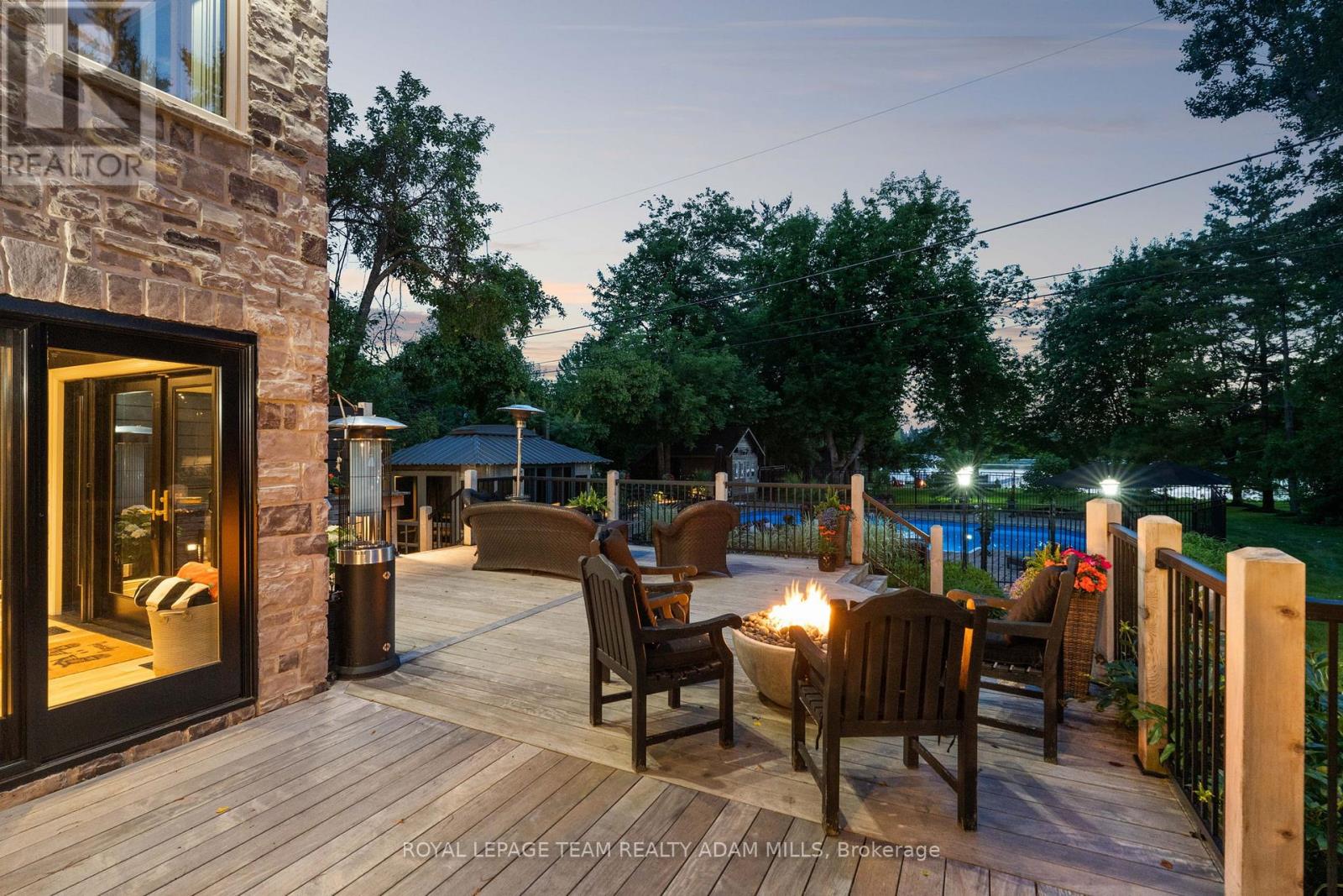 Photo 18 of 2330 Summerside Drive, Ottawa ON