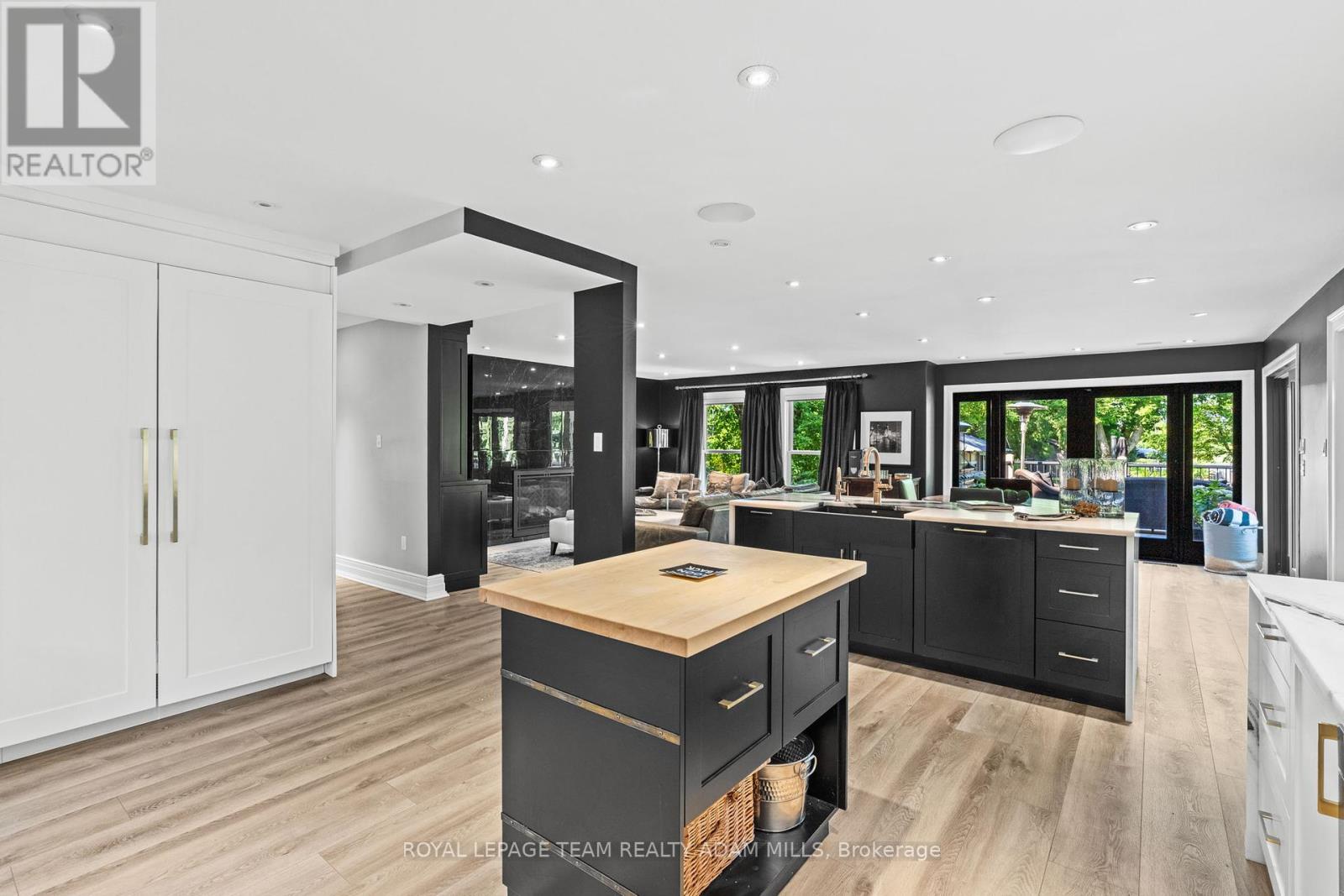 Photo 26 of 2330 Summerside Drive, Ottawa ON