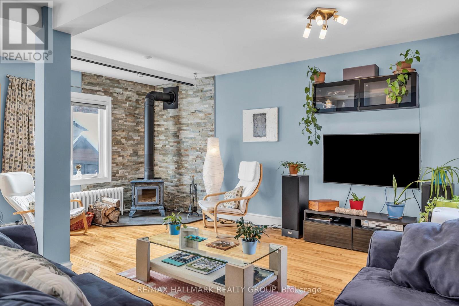 Photo 23 of 396 Daly Avenue, Ottawa ON