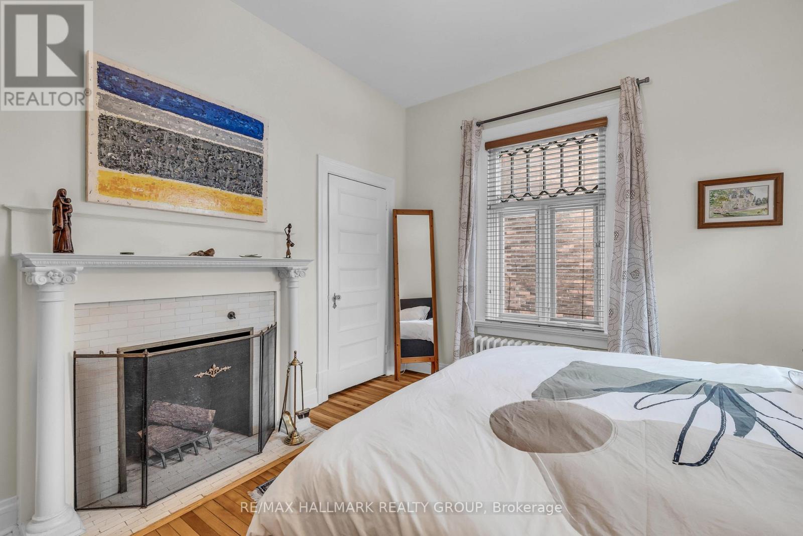 Photo 6 of 396 Daly Avenue, Ottawa ON