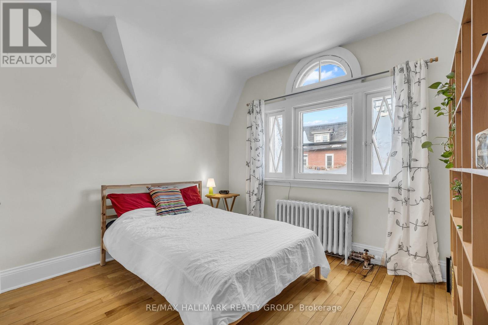 Photo 18 of 396 Daly Avenue, Ottawa ON