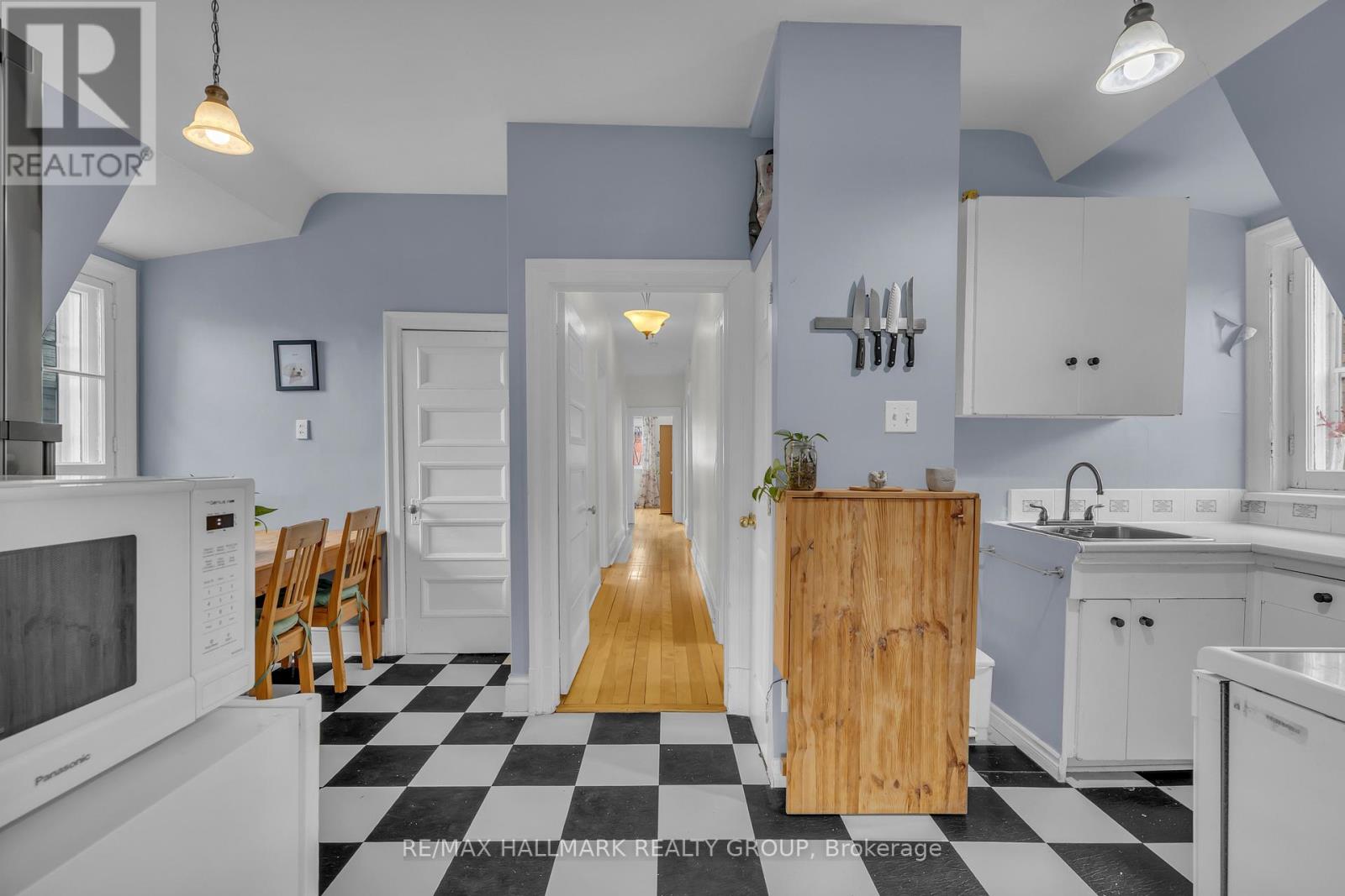 Photo 1 of 396 Daly Avenue, Ottawa ON