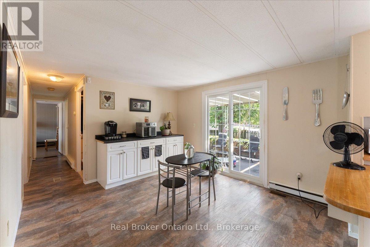 Photo 1 of 241 241 St Paul Street W, St Catharines ON