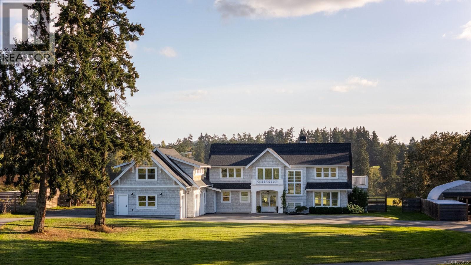  1527 Mount Newton Cross Road, Central Saanich