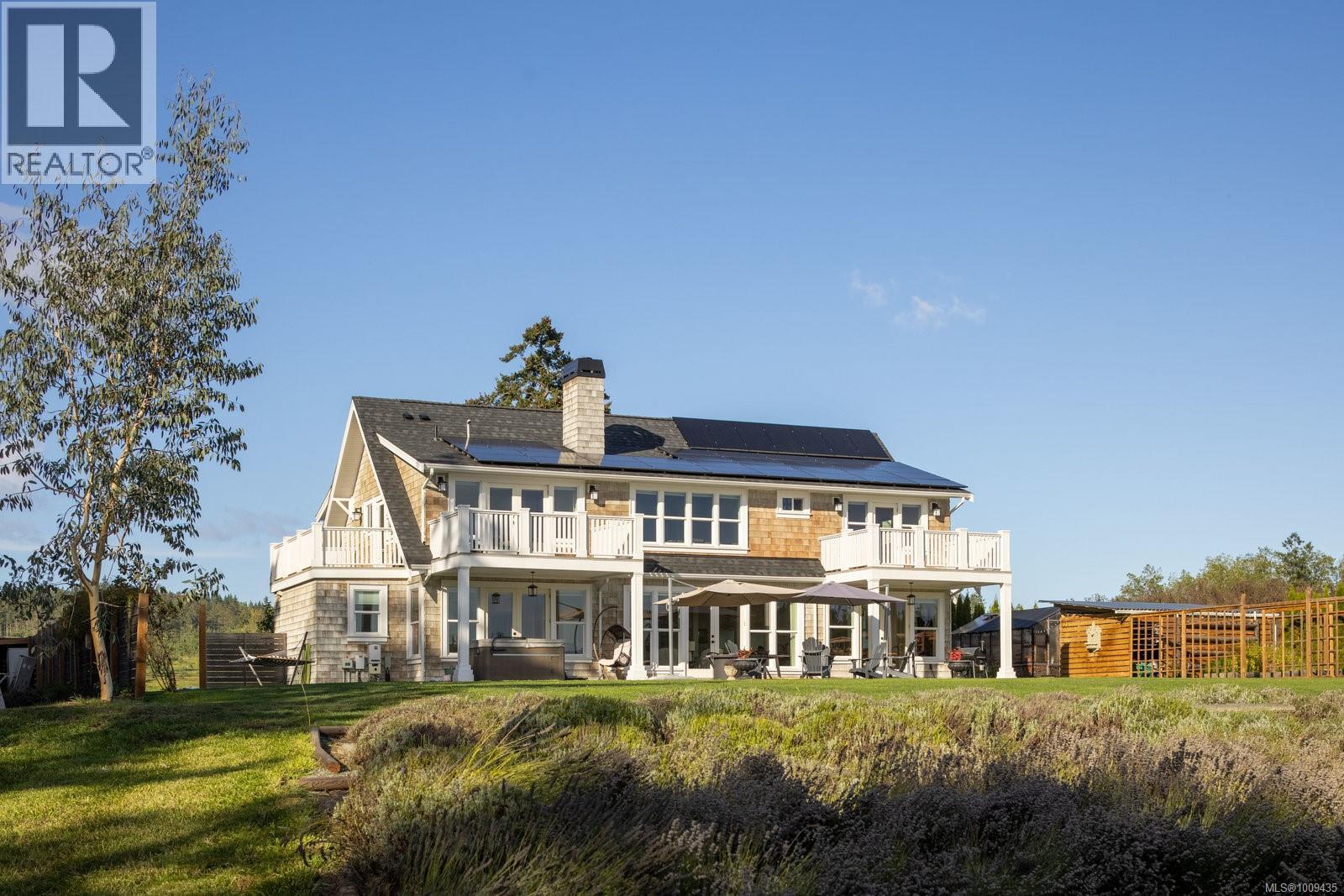  1527 Mount Newton Cross Road, Central Saanich