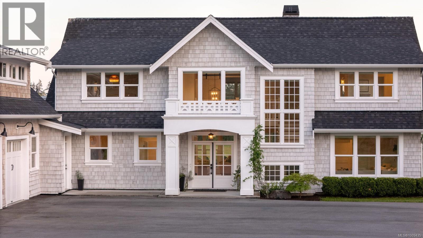  1527 Mount Newton Cross Road, Central Saanich