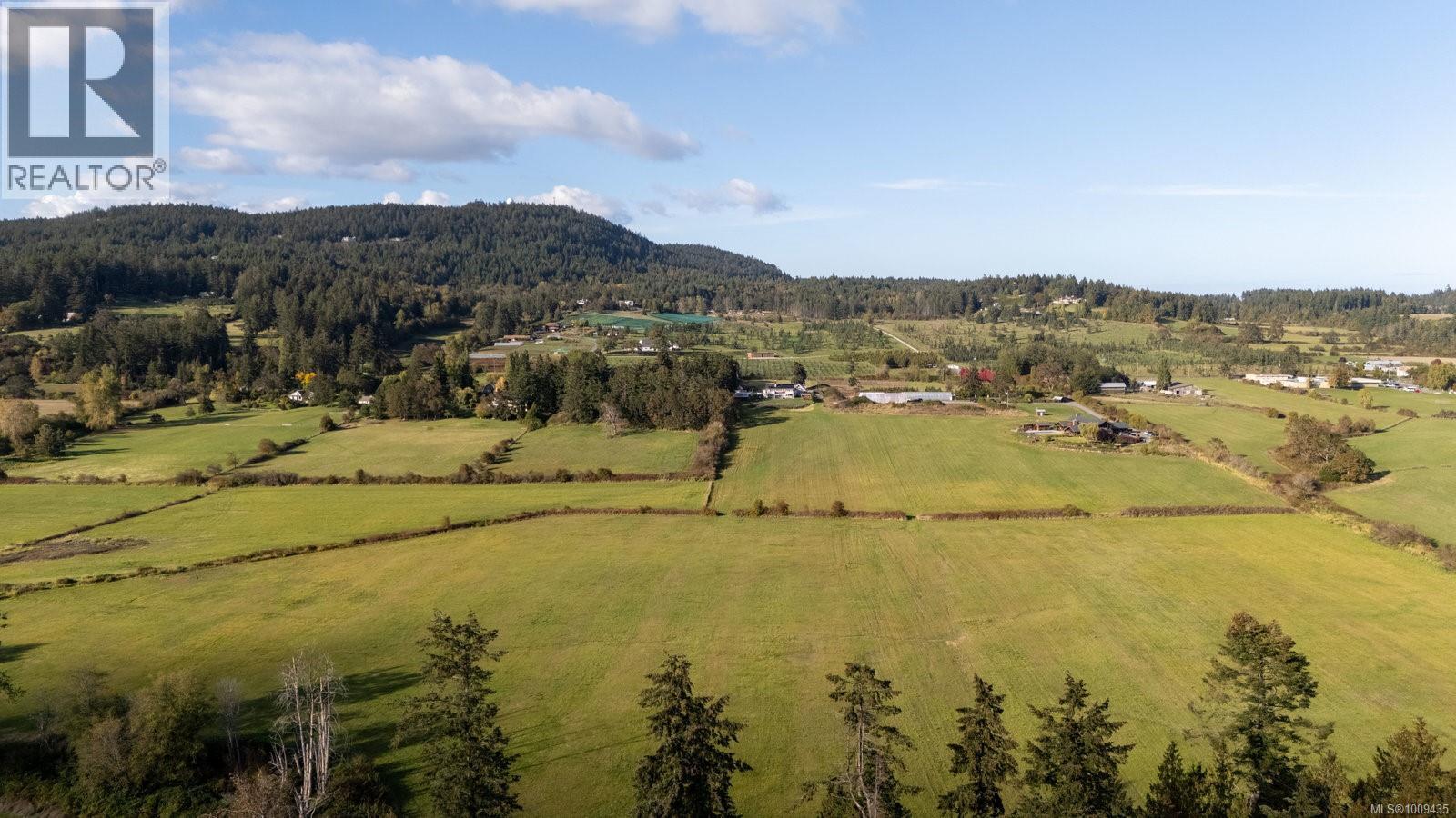  1527 Mount Newton Cross Road, Central Saanich