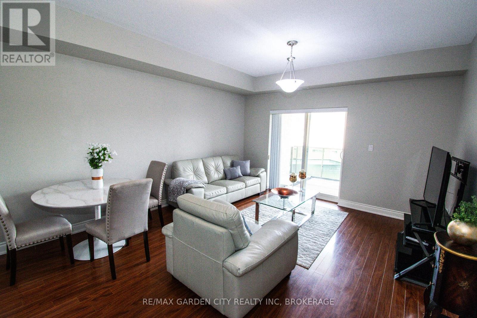 Photo 13 of 320 8111 Forest Glen Drive, Niagara Falls ON