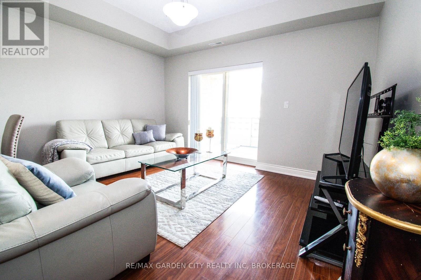 Photo 16 of 320 8111 Forest Glen Drive, Niagara Falls ON