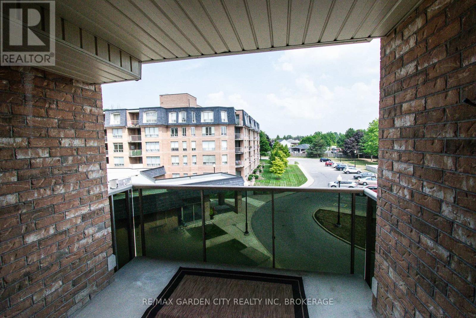 Photo 31 of 320 8111 Forest Glen Drive, Niagara Falls ON