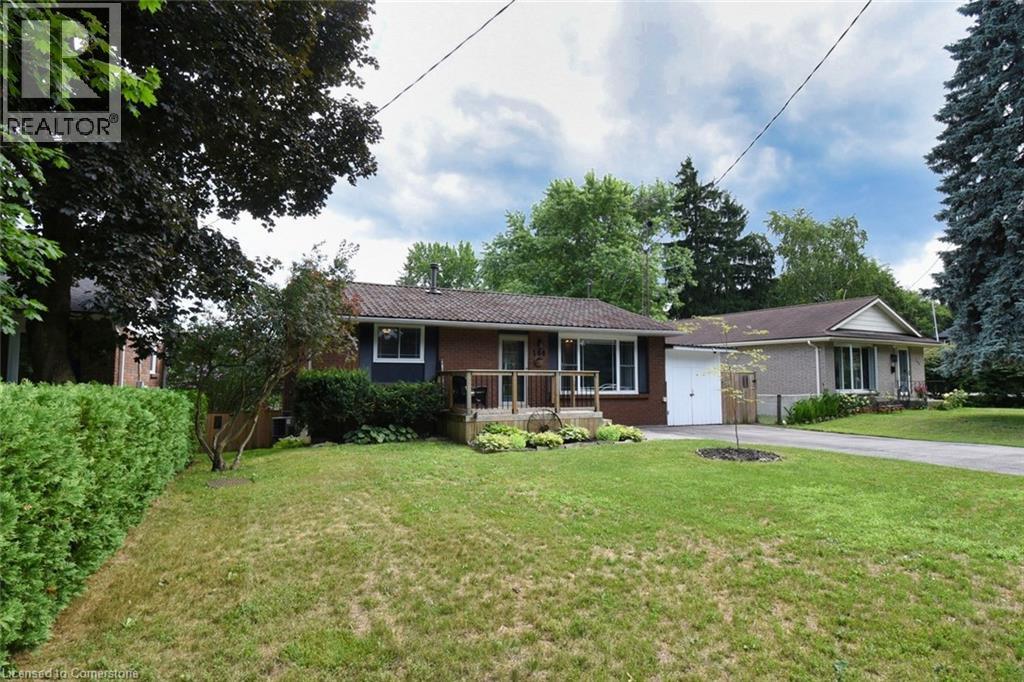 Photo 3 of 144 Victoria Street, Simcoe ON