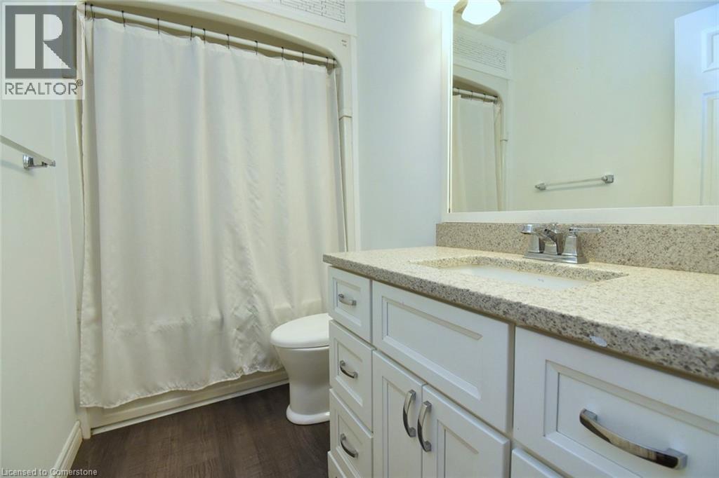 Photo 12 of 144 Victoria Street, Simcoe ON