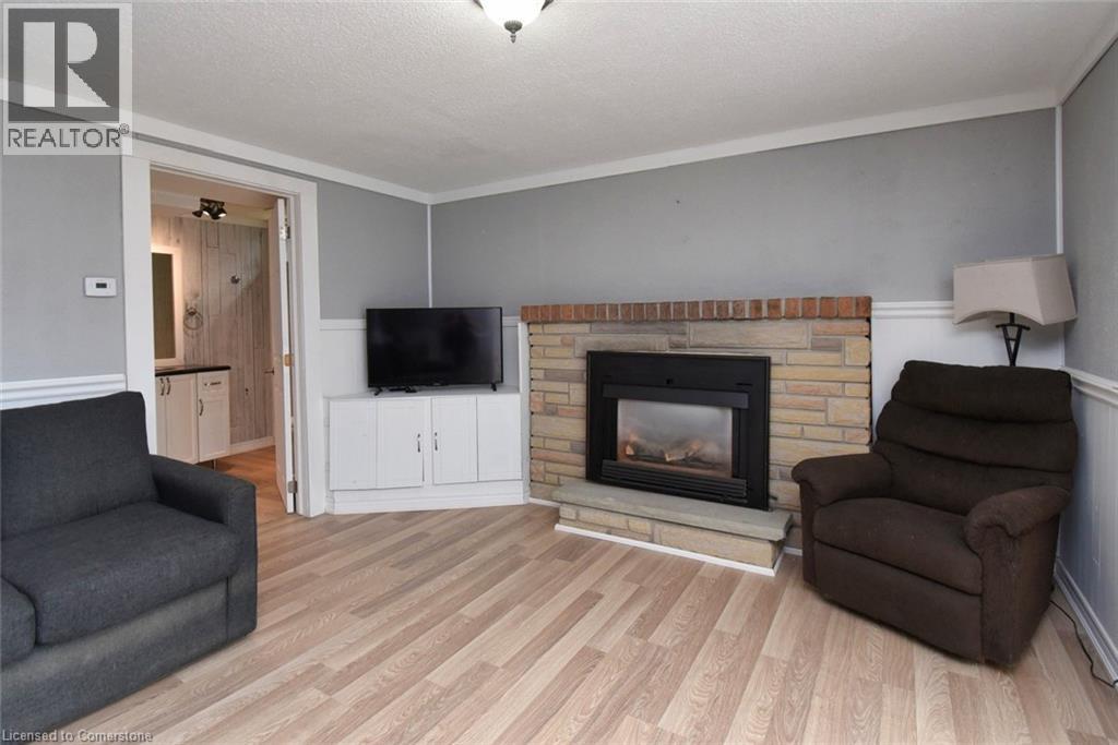 Photo 4 of 144 Victoria Street, Simcoe ON