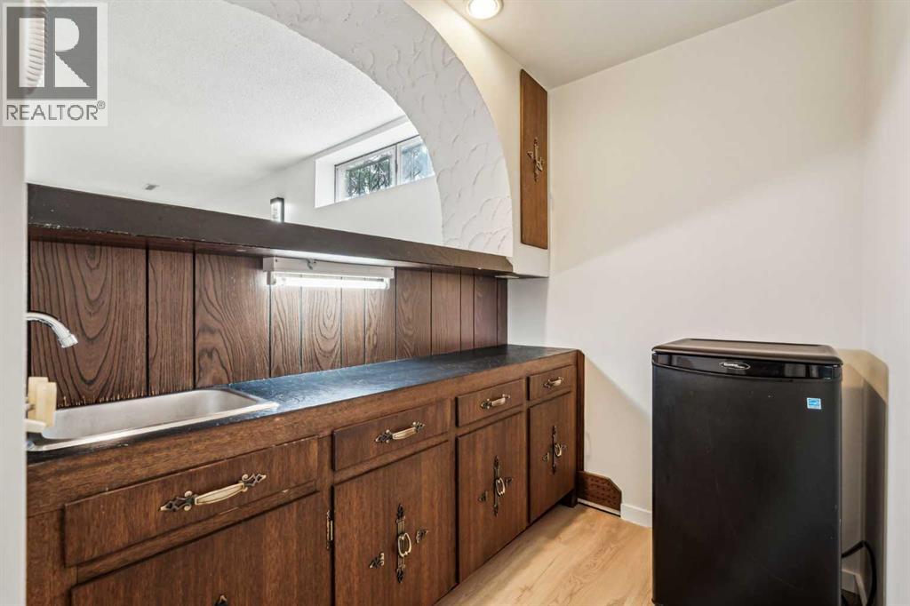 Single Family House Bungalow for Sale in  Dalgleish Bay NW Dalhousie Calgary 