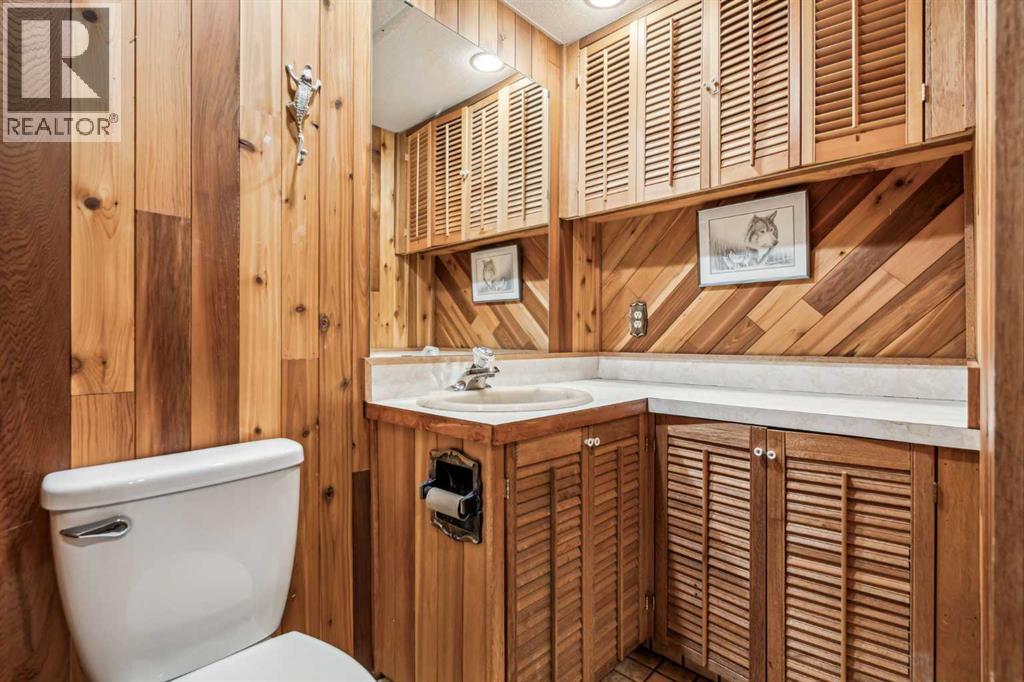 Single Family House Bungalow for Sale in  Dalgleish Bay NW Dalhousie Calgary 