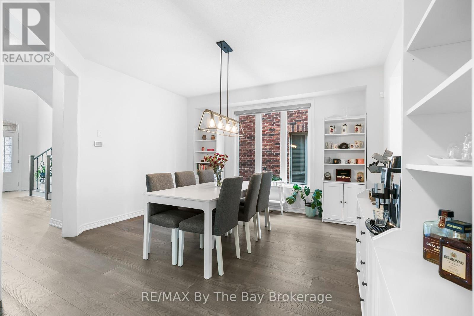 Photo 48 of 28 Frederick Taylor Way, East Gwillimbury ON