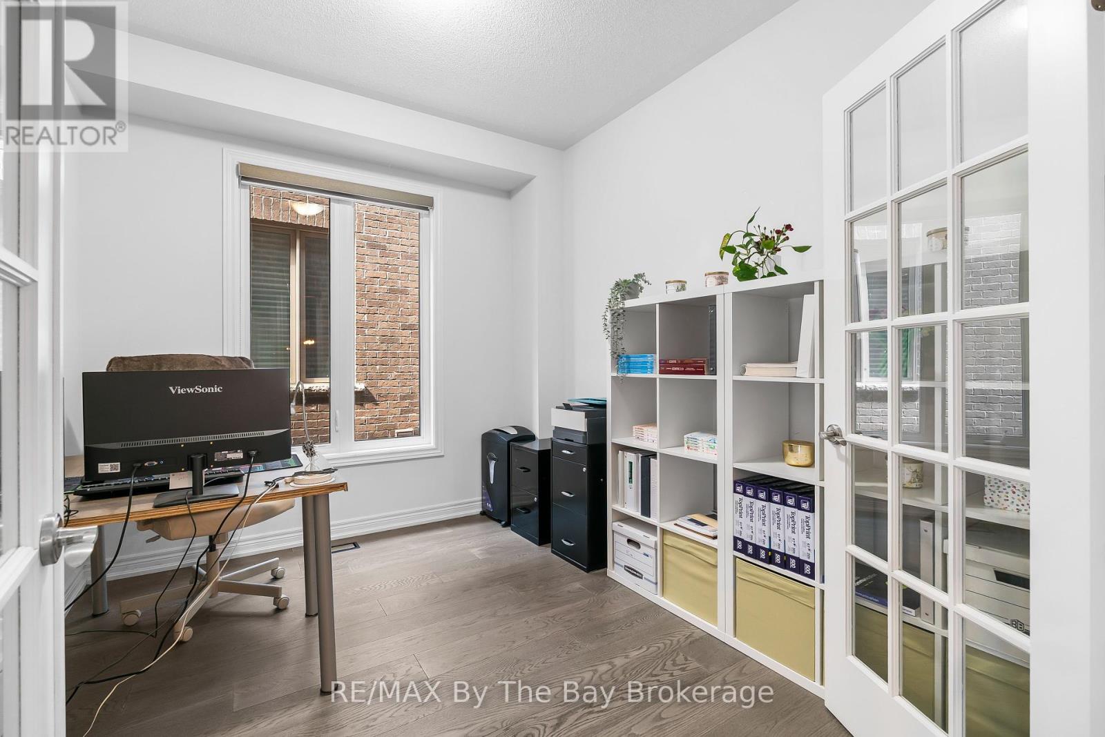 Photo 16 of 28 Frederick Taylor Way, East Gwillimbury ON