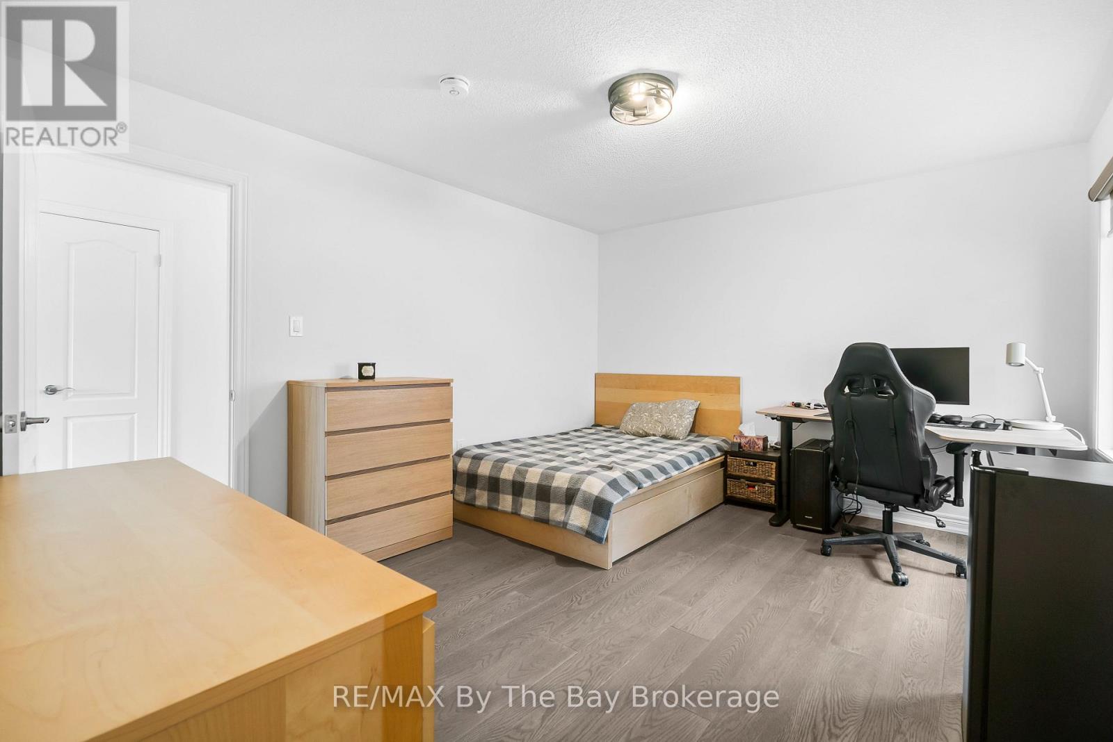 Photo 22 of 28 Frederick Taylor Way, East Gwillimbury ON