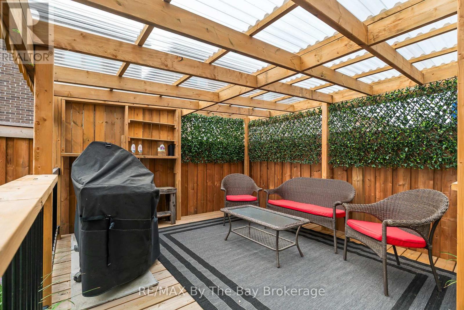 Photo 15 of 28 Frederick Taylor Way, East Gwillimbury ON