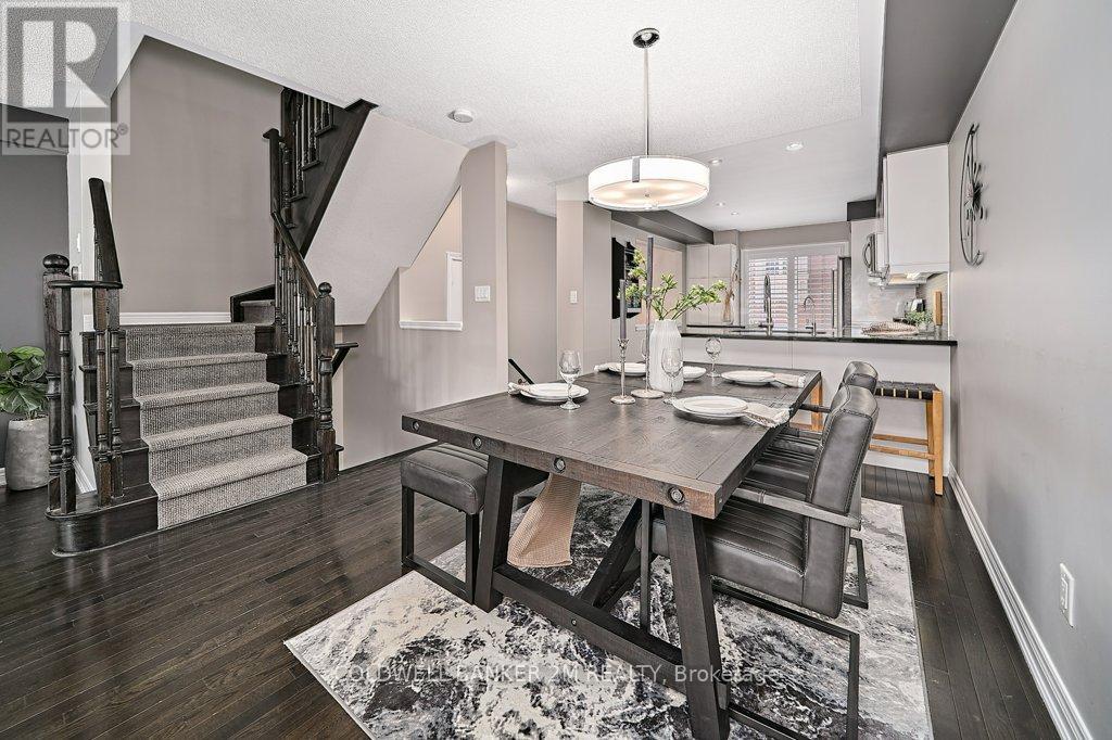 Photo 15 of 360 Doak Lane, Newmarket ON